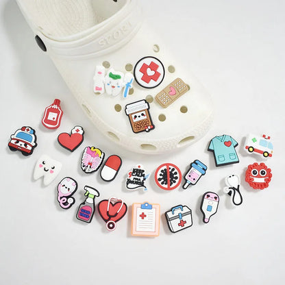 Pins Crocs Soignant